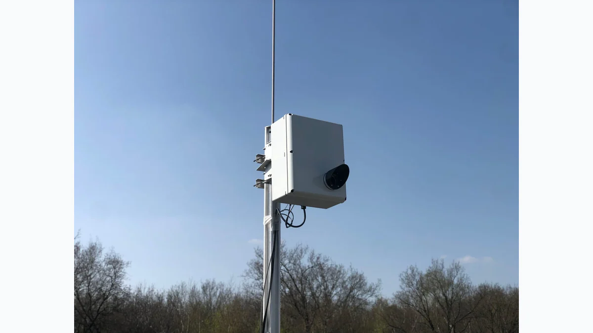 Free Space Optics Communication Systems