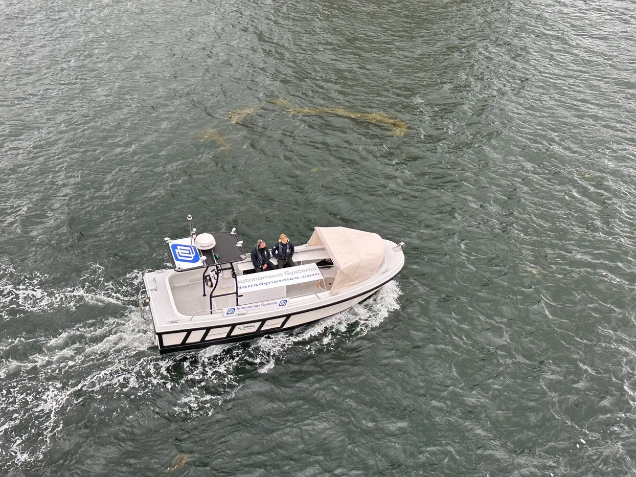 Modular unmanned surface vessels